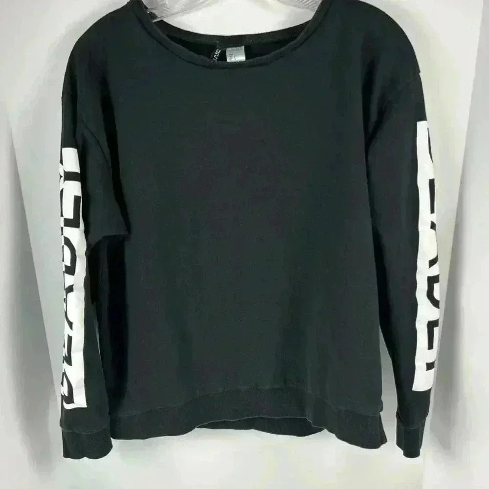 Divided by H&M Deadly Long Sleeve t-shirt - Black- Size Large